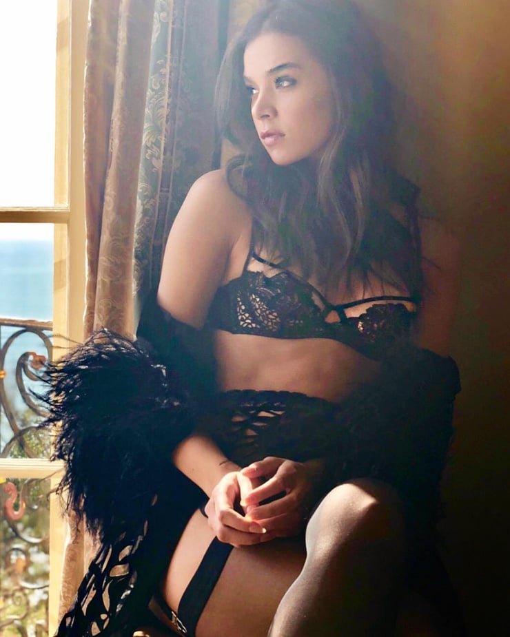 Hailee Steinfeld