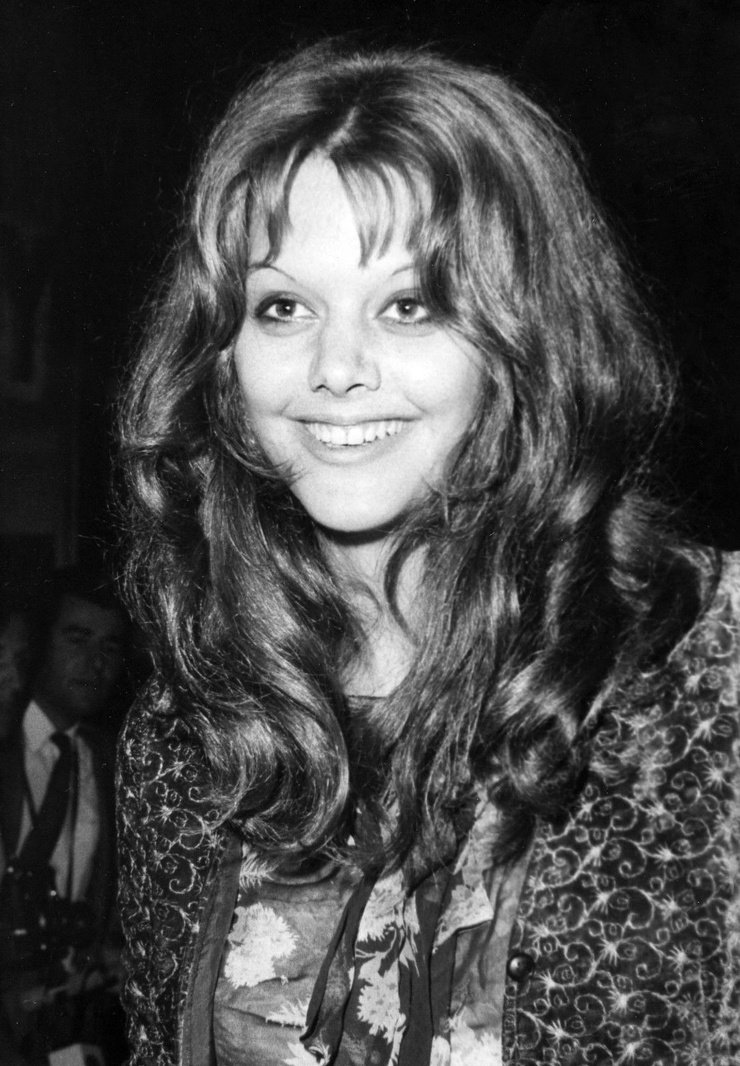 Tina Aumont Tina Aumont