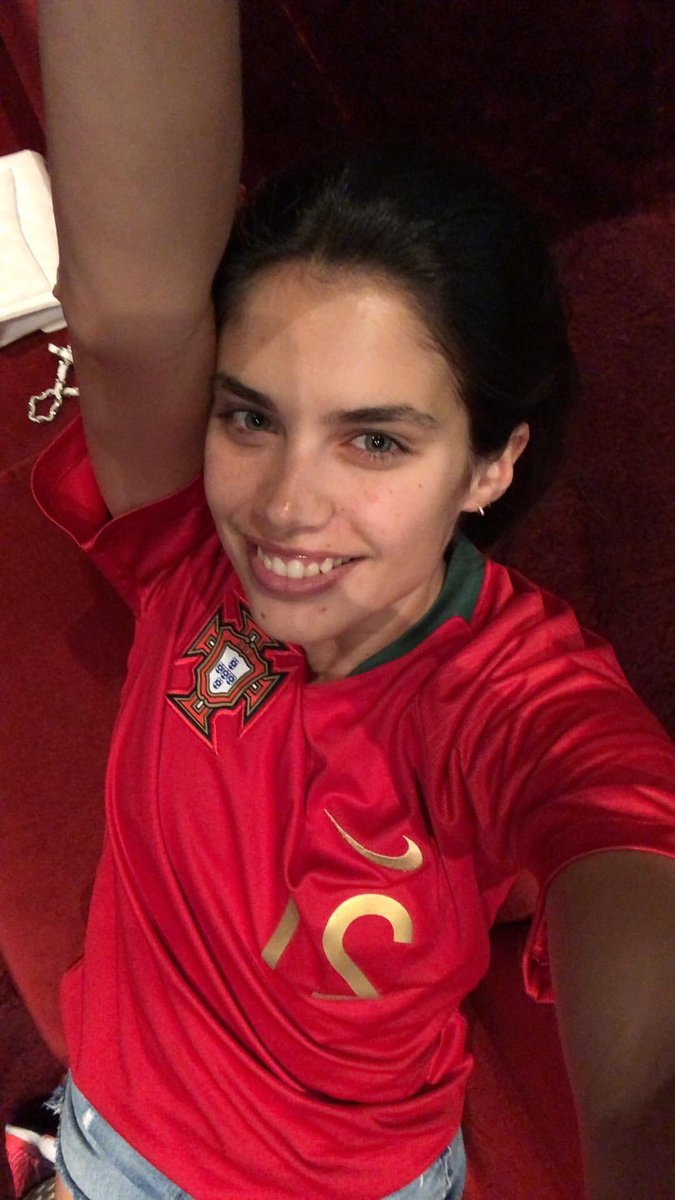 Sara Sampaio Sara Sampaio