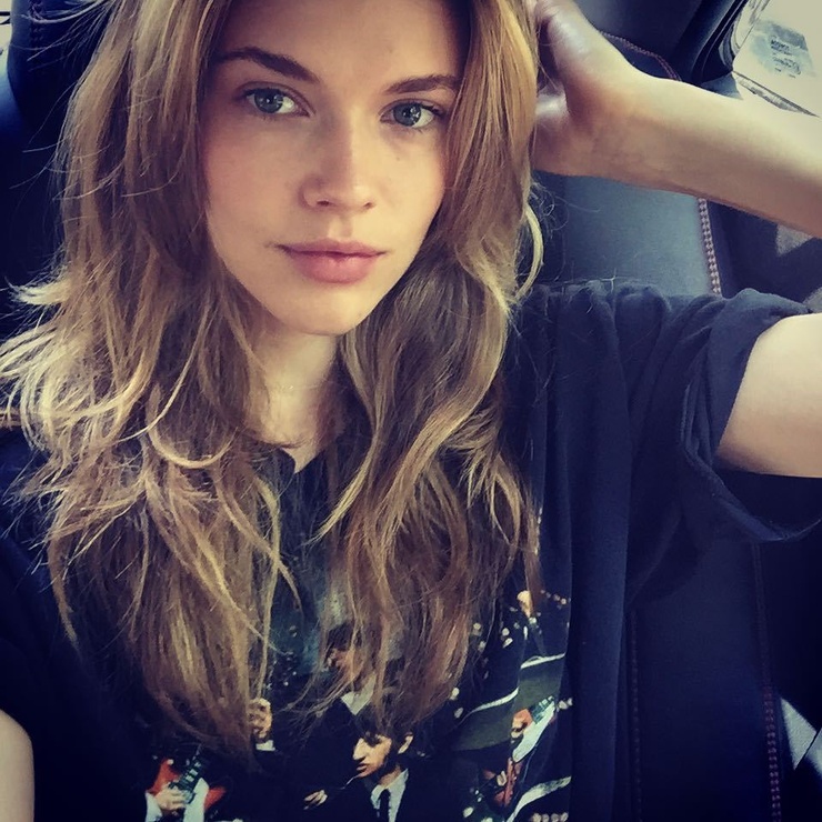 Victoria Lee Victoria Lee