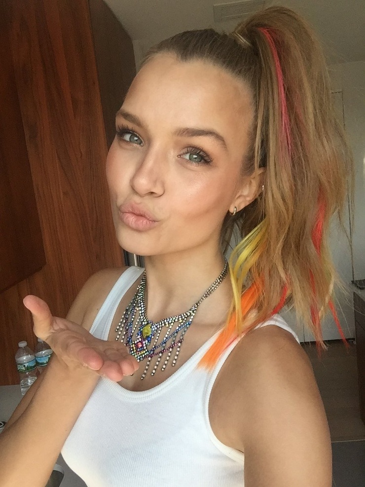 Josephine Skriver Josephine Skriver