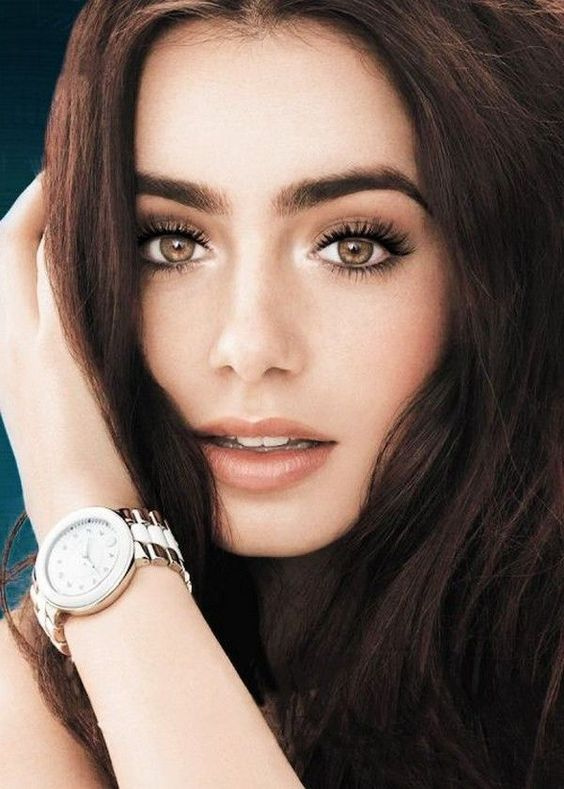 Lily Collins