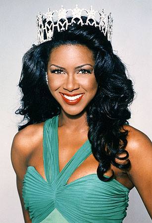 Kenya Moore
