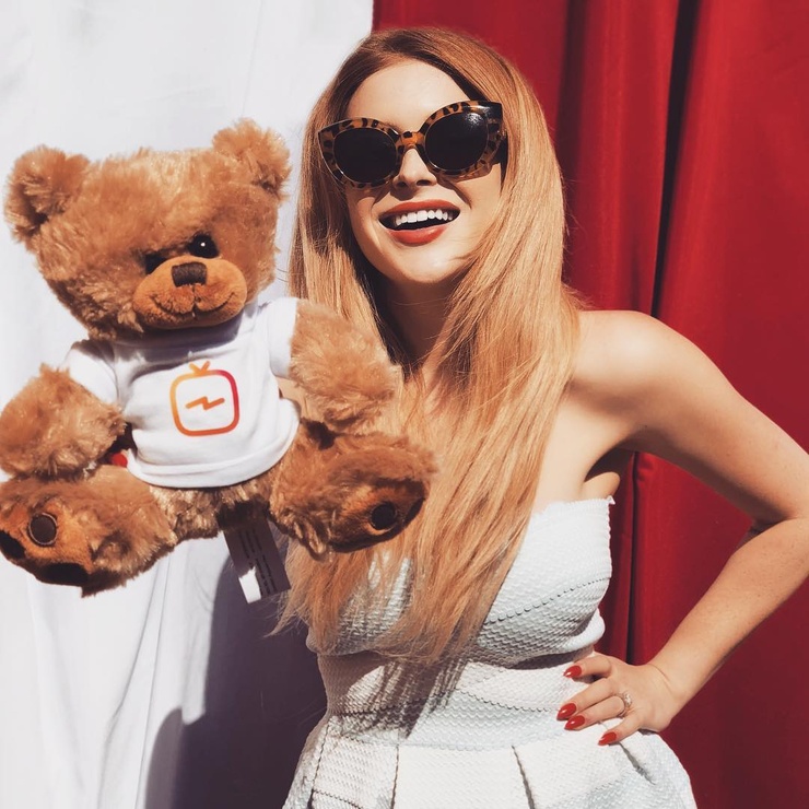 Renee Olstead Renee Olstead