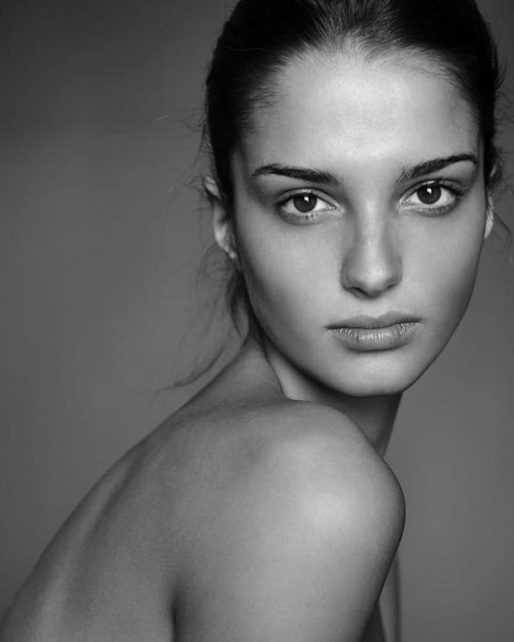 Gabrielle Caunesil Gabrielle Caunesil