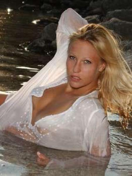 Anna Hartelt