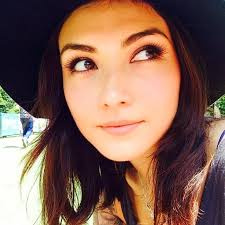 Daniella Pineda