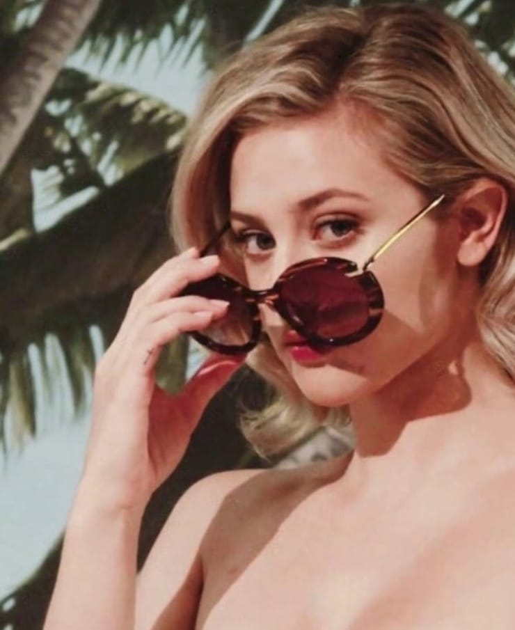 Lili Reinhart