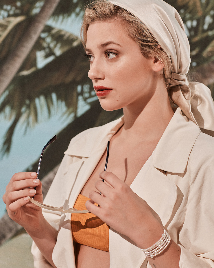 Lili Reinhart