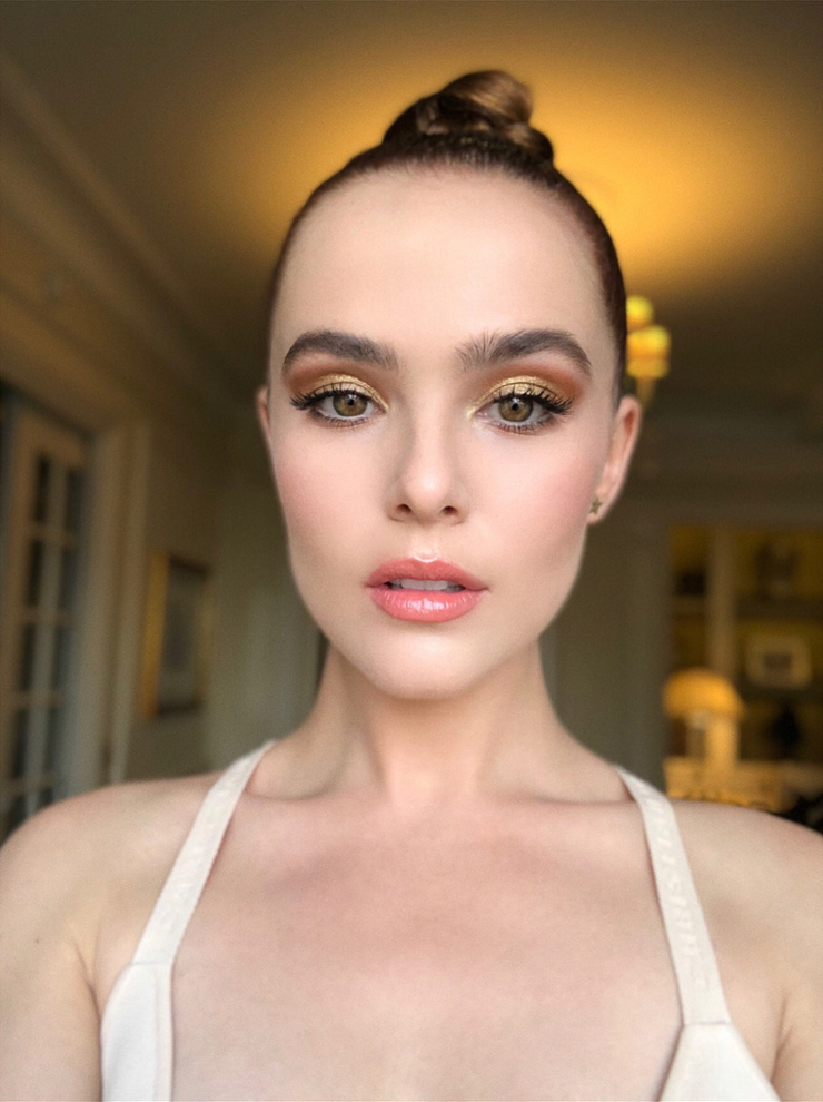 Zoey Deutch Zoey Deutch