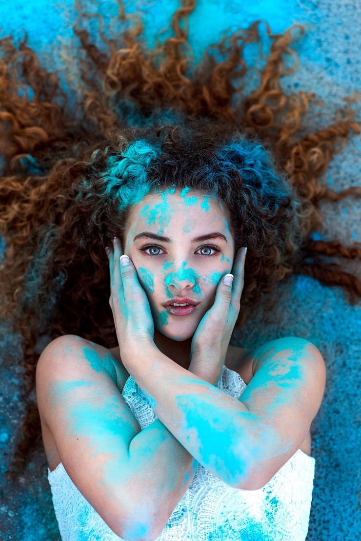 Sofie Dossi Sofie Dossi