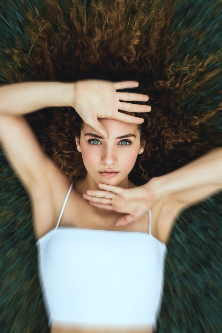 Sofie Dossi Sofie Dossi