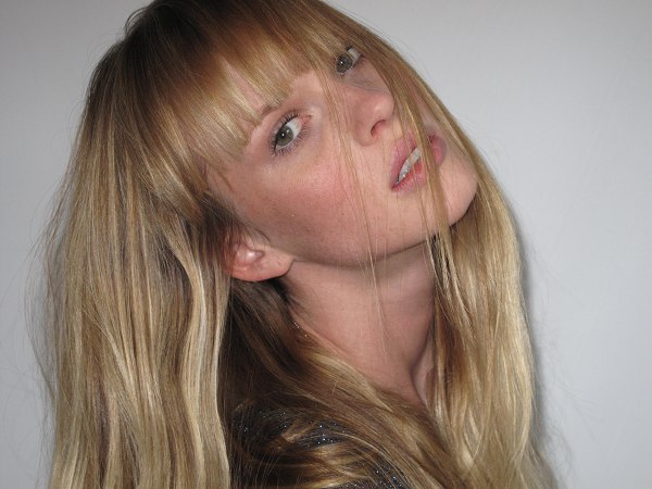 Anne Vyalitsyna Anne Vyalitsyna
