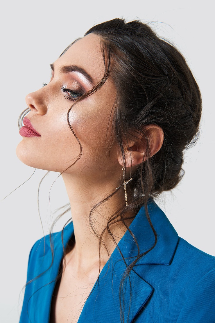 Vika Bronova Vika Bronova