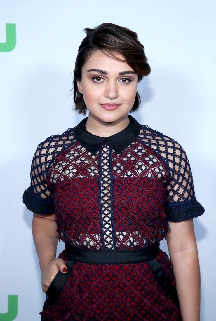 Ariela Barer