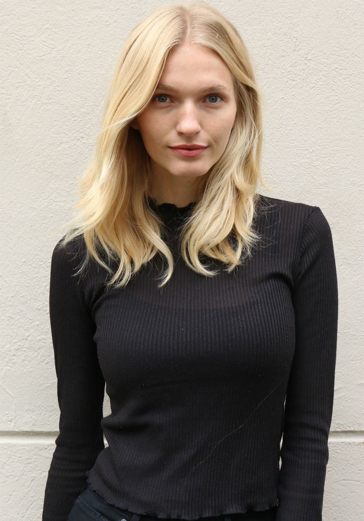 Nele Debertshauser