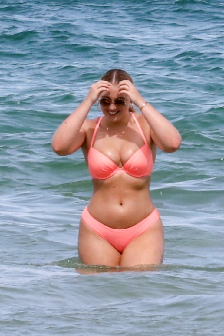 Iskra Lawrence