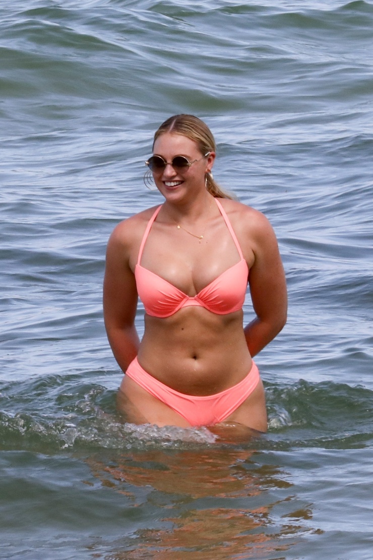 Iskra Lawrence