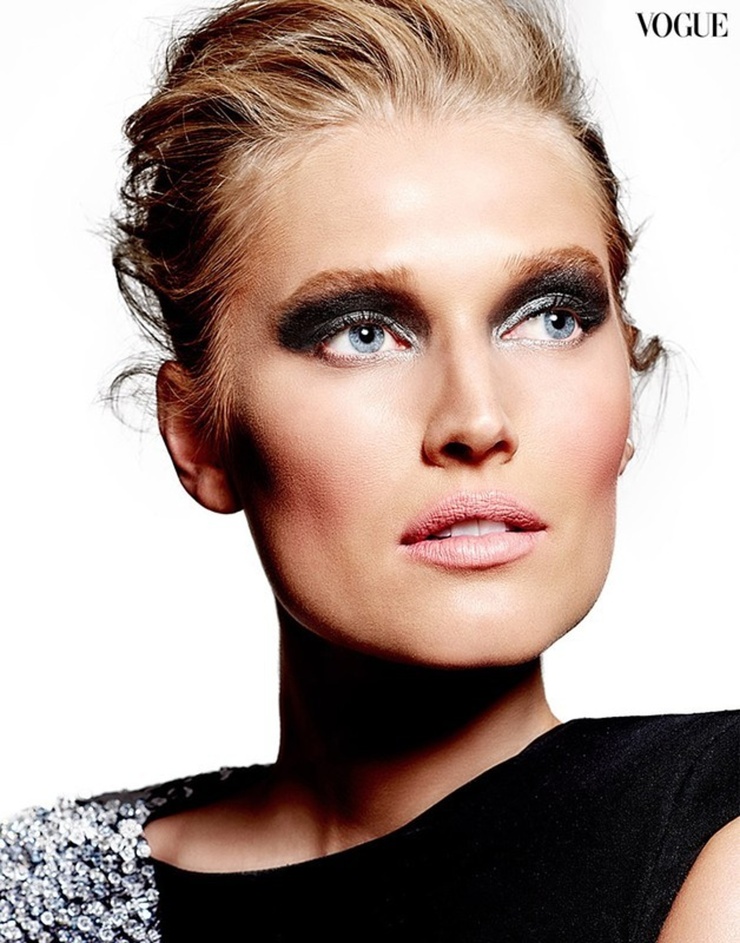 Toni Garrn Toni Garrn