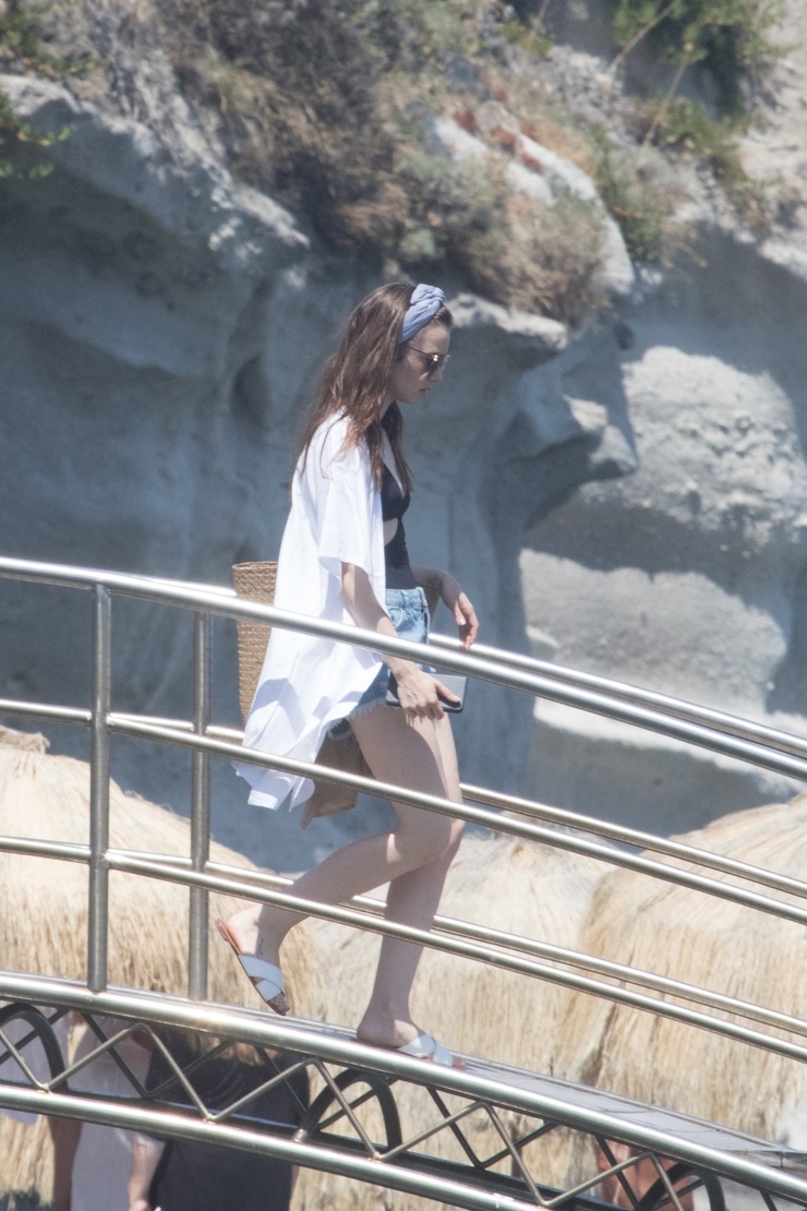 Lily Collins