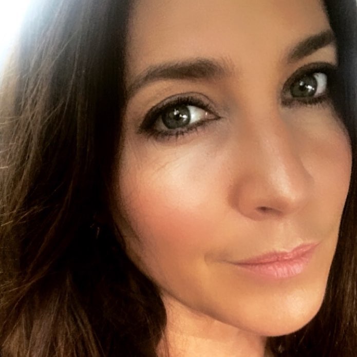 Lisa Snowdon