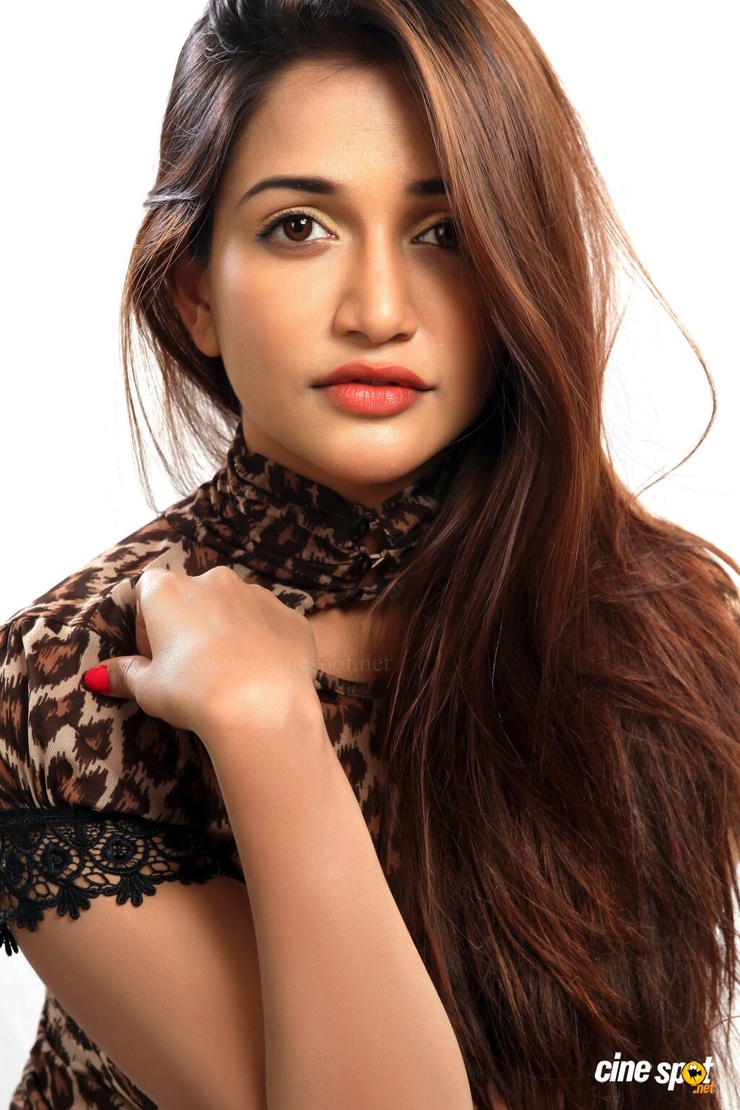 Anaika Soti