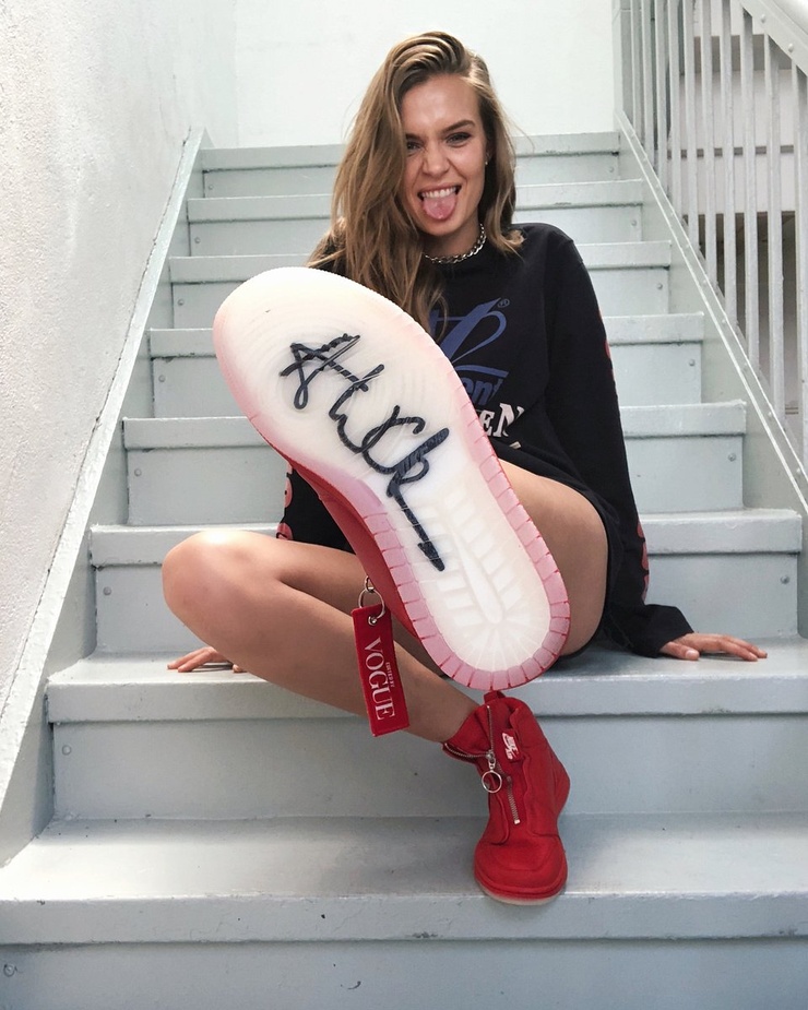 Josephine Skriver Josephine Skriver