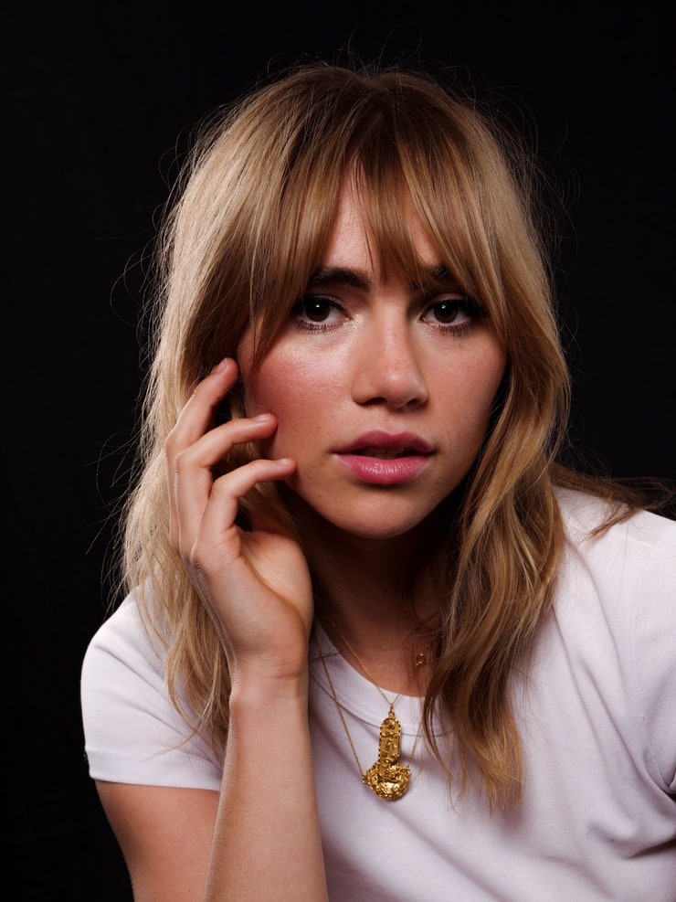 Suki Waterhouse