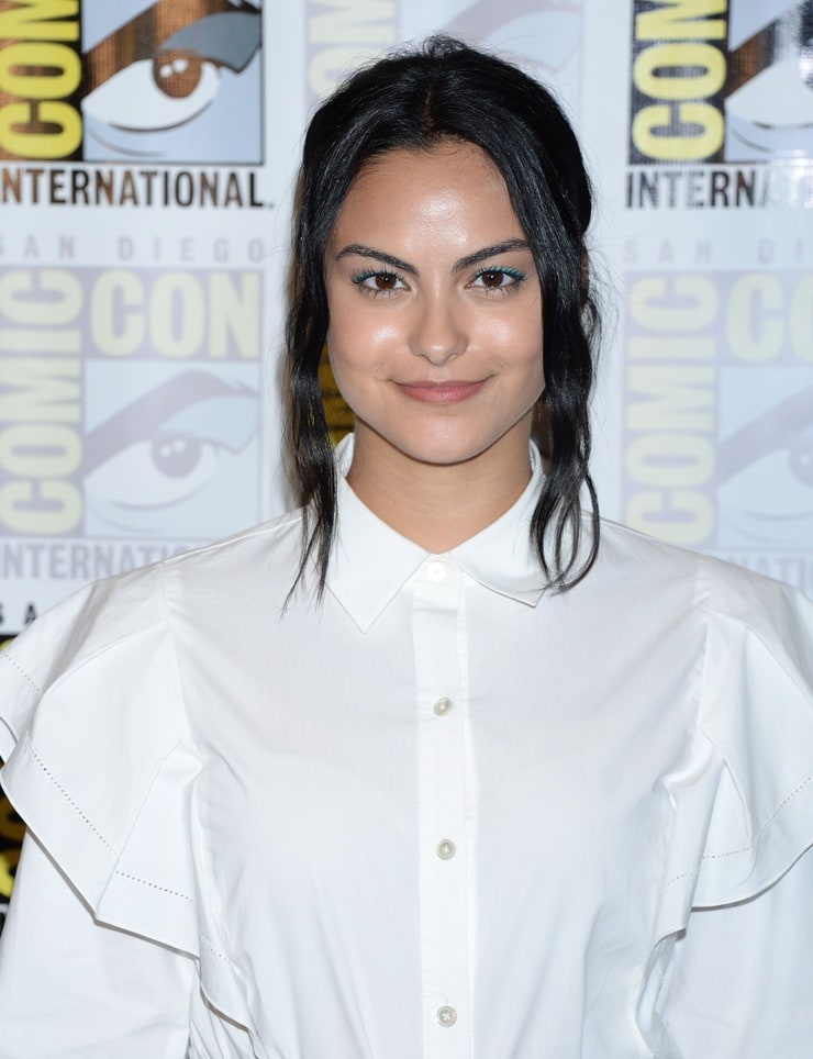 Camila Mendes