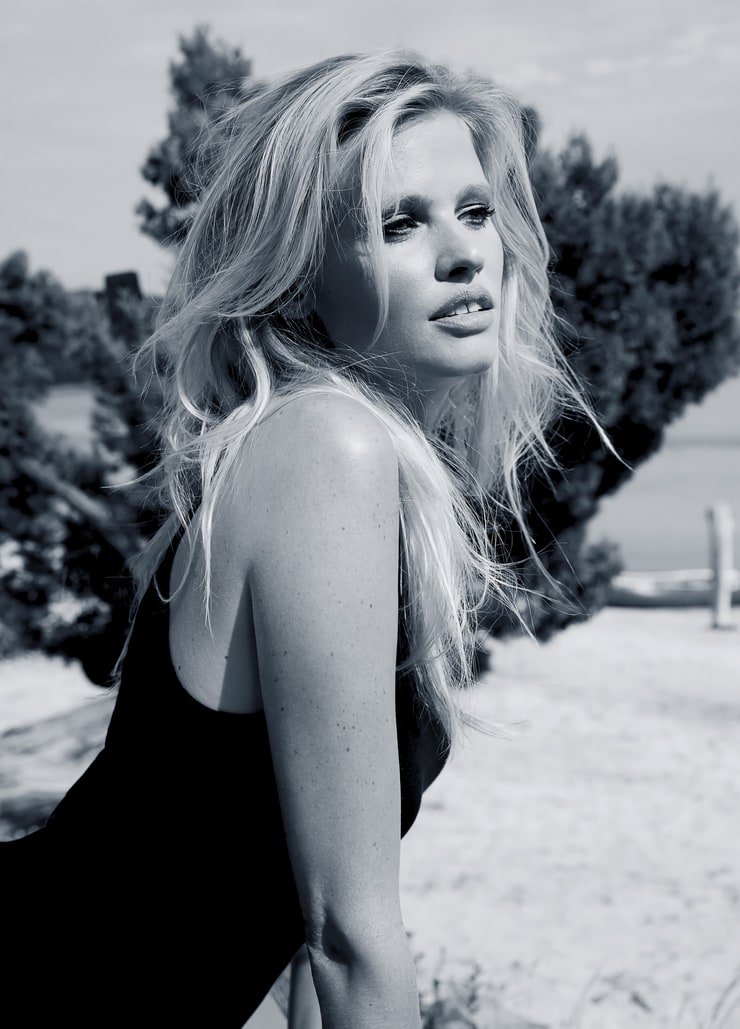 Lara Stone