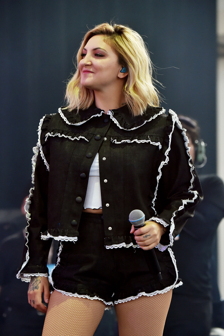 Julia Michaels