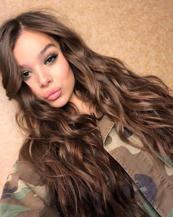 Hailee Steinfeld