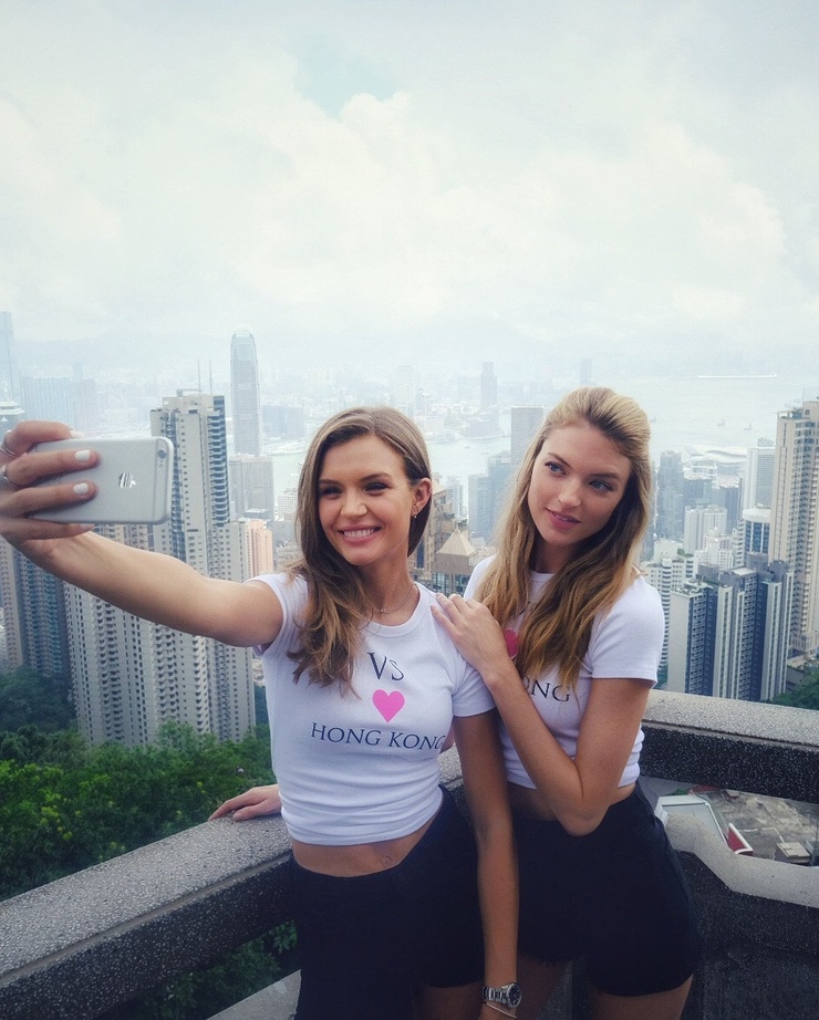 Josephine Skriver Josephine Skriver