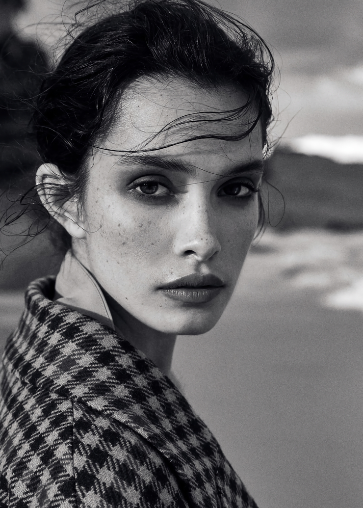 Zoe Barnard Zoe Barnard