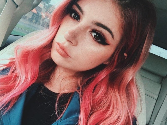 Chrissy Costanza