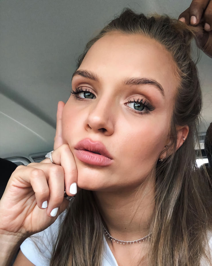Josephine Skriver