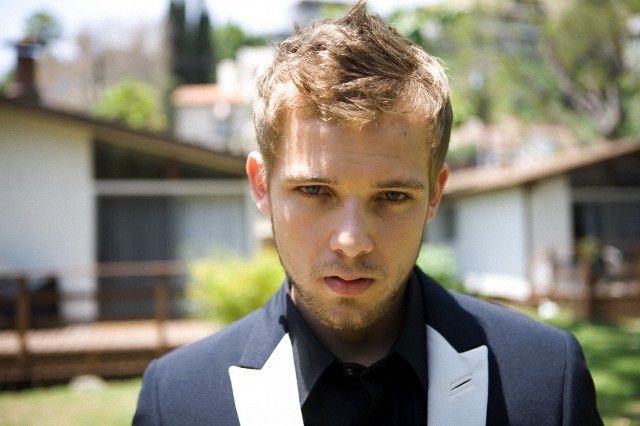 Max Thieriot Max Thieriot