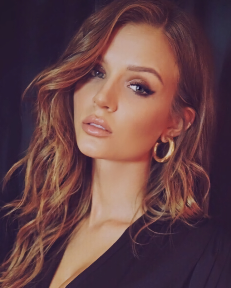 Josephine Skriver Josephine Skriver