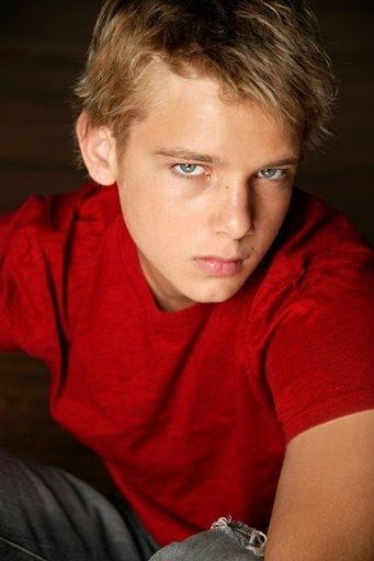 Max Thieriot