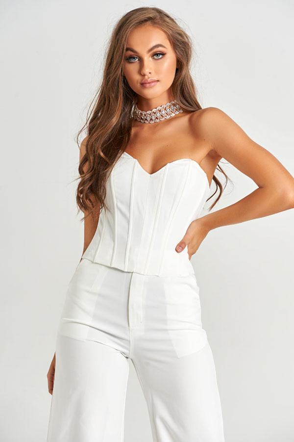 Lily Easton Lily Easton