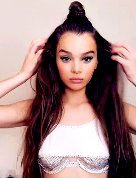 Hailee Steinfeld