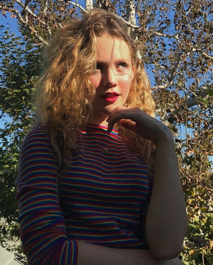 Iris Apatow