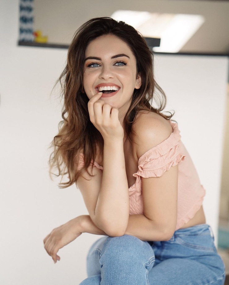 Aurela Skandaj Aurela Skandaj