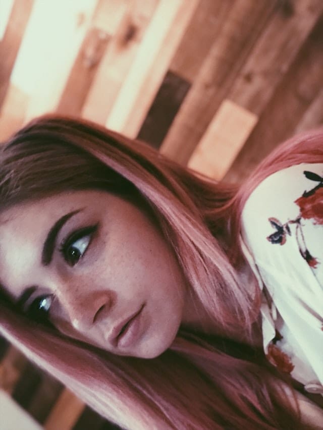 Chrissy Costanza