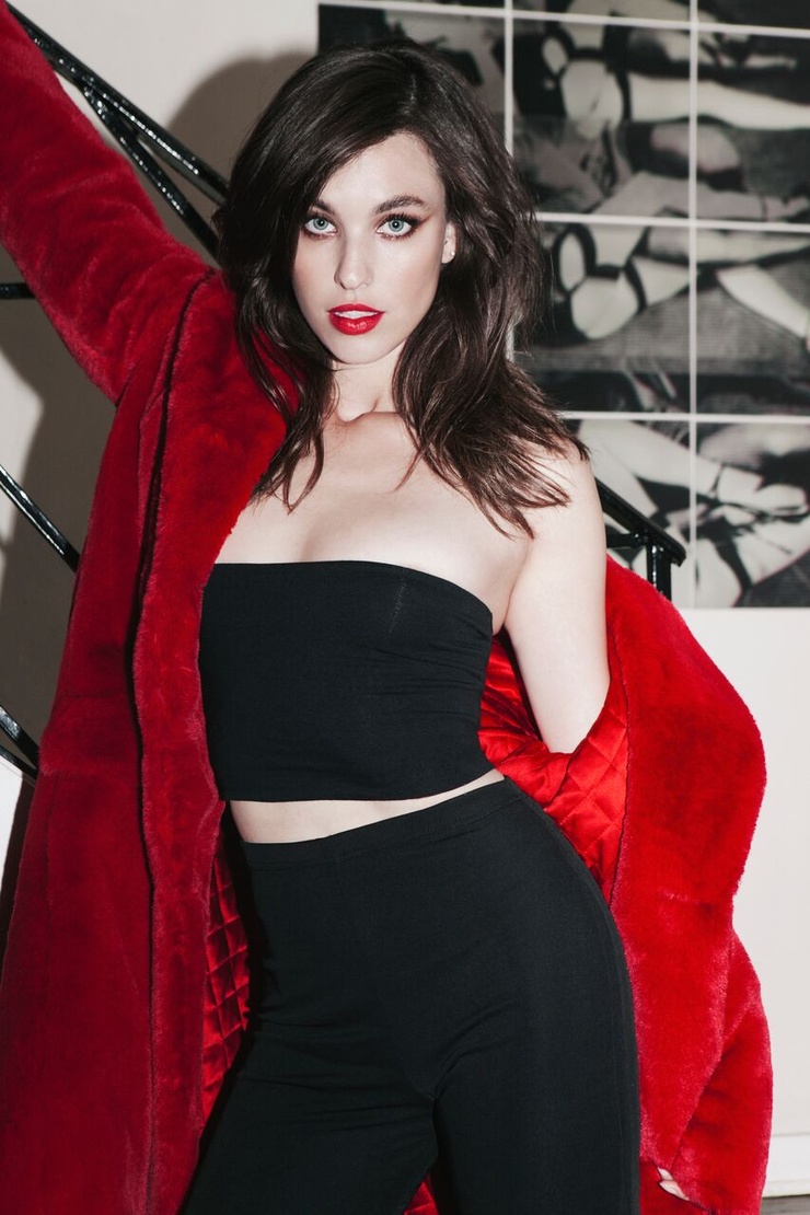 Rainey Qualley Rainey Qualley
