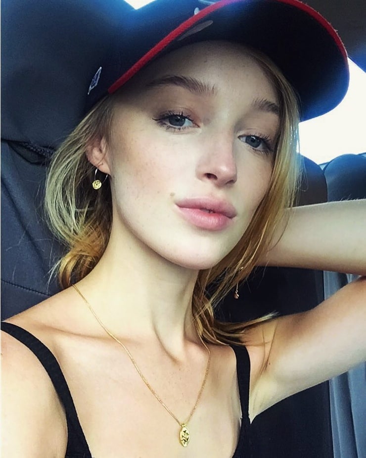 Phoebe Dynevor