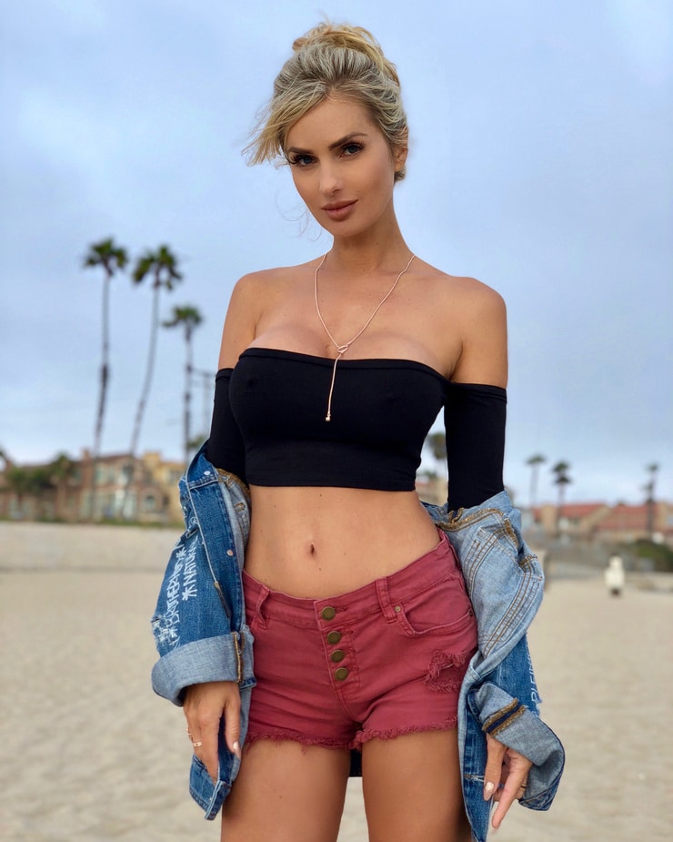 Leanna Bartlett