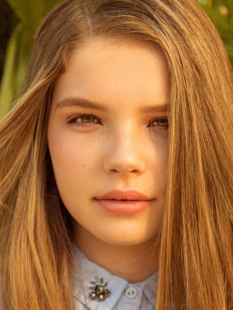 Ellie Thumann Ellie Thumann