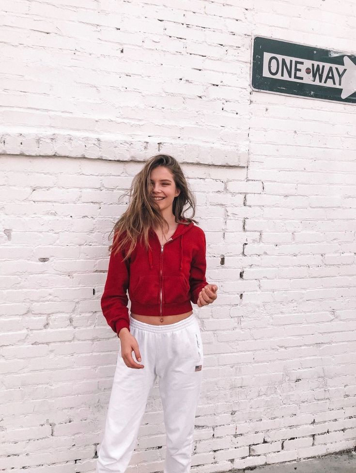 Ellie Thumann