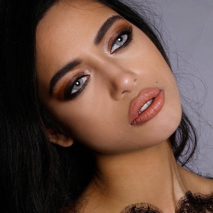 Ava De Lacy